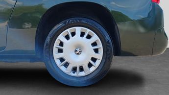 Vauxhall Combo Life Electric 52kWh Design XL MPV 5dr Electric Auto (11kW Charger) (136 ps)