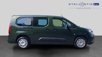 Vauxhall Combo Life Electric 52kWh Design XL MPV 5dr Electric Auto (11kW Charger) (136 ps)