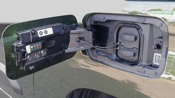 Vauxhall Combo Life Electric 52kWh Design XL MPV 5dr Electric Auto (11kW Charger) (136 ps)