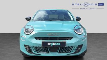 Fiat 600 1.2 MHEV Icon SUV 5dr Petrol Hybrid e-DCT Euro 6 (s/s) (100 ps)
