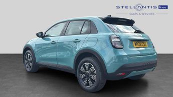 Fiat 600 1.2 MHEV Icon SUV 5dr Petrol Hybrid e-DCT Euro 6 (s/s) (100 ps)