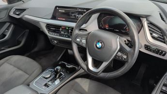 BMW 1 Series 1.5 118i SE (LCP) Hatchback 5dr Petrol DCT Euro 6 (s/s) (136 ps)