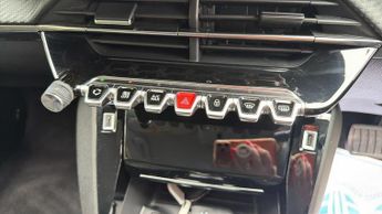 Peugeot 208 1.2 PureTech Allure Premium Hatchback 5dr Petrol EAT Euro 6 (s/s