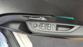 Peugeot 208 1.2 PureTech Allure Premium Hatchback 5dr Petrol EAT Euro 6 (s/s