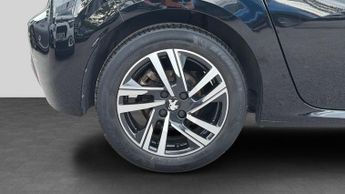 Peugeot 208 1.2 PureTech Allure Premium + Hatchback 5dr Petrol EAT Euro 6 (s