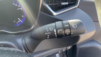 Toyota Corolla 1.8 VVT-h Excel Hatchback 5dr Petrol Hybrid CVT Euro 6 (s/s) (12