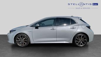 Toyota Corolla 1.8 VVT-h Excel Hatchback 5dr Petrol Hybrid CVT Euro 6 (s/s) (12