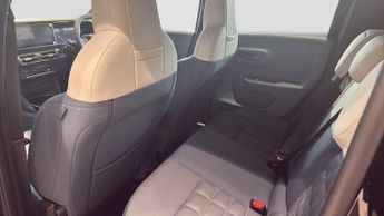 Fiat Grande Panda 1.2 MHEV La Prima Hatchback 5dr Petrol Hybrid e-DCT Euro 6 (s/s)