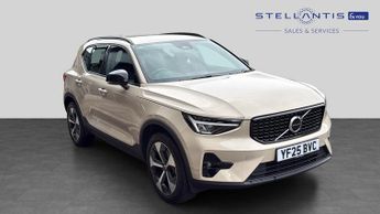 Volvo XC40 2.0 B4 MHEV Plus Dark SUV 5dr Petrol Hybrid DCT Auto Euro 6 (s/s