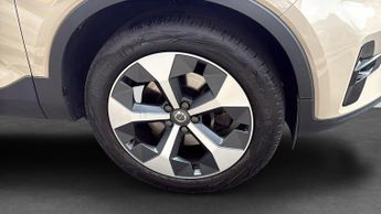Volvo Xc40 2.0 B4 MHEV Plus Dark SUV 5dr Petrol Hybrid DCT Auto Euro 6 (s/s
