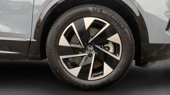 Vauxhall Grandland Electric 73kWh GS SUV 5dr Electric Auto (213 ps)