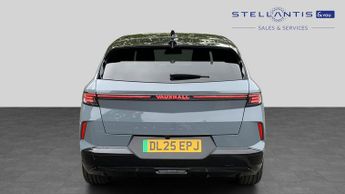 Vauxhall Grandland Electric 73kWh GS SUV 5dr Electric Auto (213 ps)