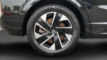 Vauxhall Grandland Electric 73kWh GS SUV 5dr Electric Auto (213 ps)