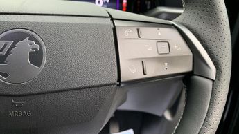 Vauxhall Grandland Electric 73kWh GS SUV 5dr Electric Auto (213 ps)