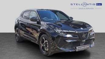 Alfa Romeo Junior 1.2 MHEV Ibrida SUV 5dr Petrol Hybrid e-DCT Euro 6 (s/s) (136 ps