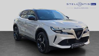 Alfa Romeo Junior 1.2 MHEV Ibrida SUV 5dr Petrol Hybrid e-DCT Euro 6 (s/s) (136 ps
