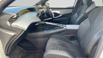 Peugeot 3008 73kWh GT SUV 5dr Electric Auto (210 ps)