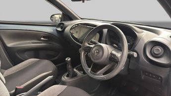 Toyota Aygo X 1.0 VVT-i Pure Hatchback 5dr Petrol Manual Euro 6 (s/s) (72 ps)