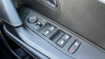 Peugeot 2008 54kWh GT SUV 5dr Electric Auto (11kW Charger) (156 ps)
