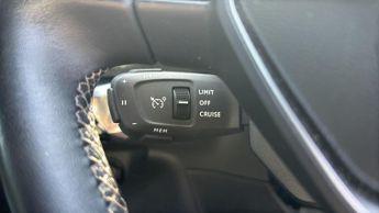 Peugeot 3008 SUV 1.6 13.2kWh Allure Premium + SUV 5dr Petrol Plug-in Hybrid e-EAT