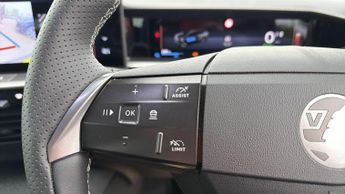 Vauxhall Grandland Electric 73kWh GS SUV 5dr Electric Auto (213 ps)