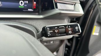 Vauxhall Grandland Electric 73kWh GS SUV 5dr Electric Auto (213 ps)