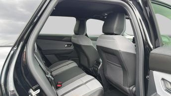Vauxhall Grandland Electric 73kWh GS SUV 5dr Electric Auto (213 ps)