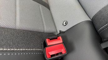 Vauxhall Grandland Electric 73kWh GS SUV 5dr Electric Auto (213 ps)