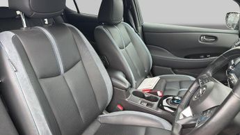 Nissan Leaf 40kWh Tekna Hatchback 5dr Electric Auto (150 ps)