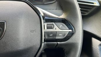 Peugeot 2008 50kWh Allure SUV 5dr Electric Auto (11kW Charger) (136 ps)