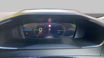 Peugeot 2008 50kWh Allure SUV 5dr Electric Auto (11kW Charger) (136 ps)