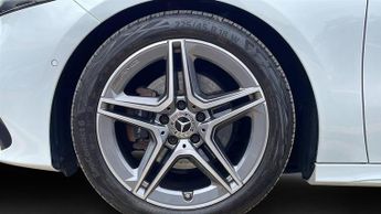 Mercedes-benz A Class 1.3 A180h MHEV AMG Line (Executive) Hatchback 5dr Petrol Hybrid 
