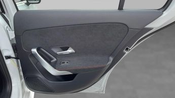 Mercedes-benz A Class 1.3 A180h MHEV AMG Line (Executive) Hatchback 5dr Petrol Hybrid 