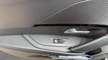 Peugeot 208 50kWh GT Premium Hatchback 5dr Electric Auto (136 ps)