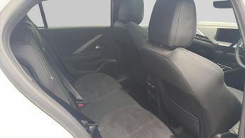 Vauxhall Astra 1.2 Turbo Ultimate Hatchback 5dr Petrol Auto Euro 6 (s/s) (130 p
