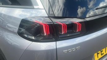 Peugeot 5008 1.2 Allure SUV 5dr Petrol Hybrid e-DSC6 Euro 6 (s/s) (136 ps)