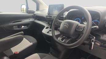 Citroen Berlingo 50kWh Feel XL MPV 5dr Electric Auto (7.4kW Charger) (136 ps)