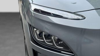 Hyundai Kona 64kWh Premium SUV 5dr Electric Auto (10.5kW Charger) (204 ps)