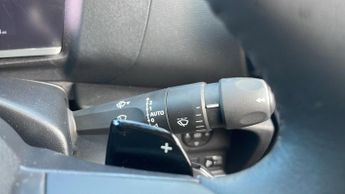 Citroen C4 1.2 PureTech PLUS Hatchback 5dr Petrol EAT8 Euro 6 (s/s) (130 ps