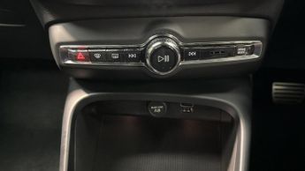 Volvo Xc40 1.5h T4 Recharge 10.7kWh R-Design SUV 5dr Petrol Plug-in Hybrid 
