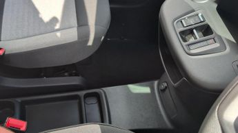 Citroen Berlingo 52kWh PLUS M MPV 5dr Electric Auto (11kW Charger) (136 ps)