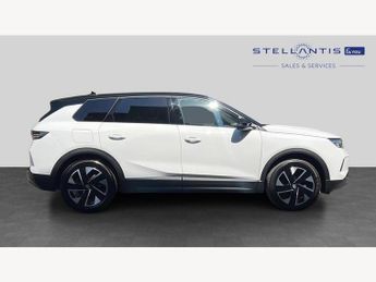 Vauxhall Grandland Electric 73kWh GS SUV 5dr Electric Auto (213 ps)