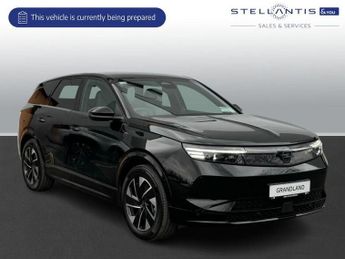 Vauxhall Grandland 1.2 Ultimate SUV 5dr Petrol Hybrid e-DCT Euro 6 (s/s) (136 ps)