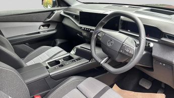 Vauxhall Grandland 1.2 Ultimate SUV 5dr Petrol Hybrid e-DCT Euro 6 (s/s) (136 ps)