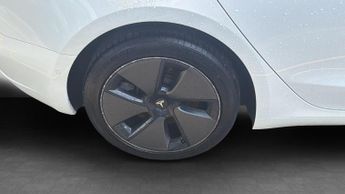 Tesla Model 3 Standard Range Plus Saloon 4dr Electric Auto RWD (241 bhp)