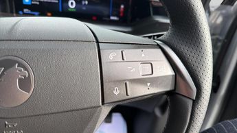 Vauxhall Grandland Electric 73kWh GS SUV 5dr Electric Auto (213 ps)