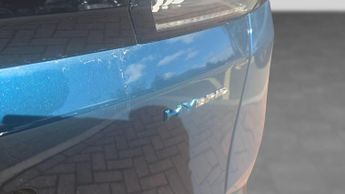 Peugeot 3008 SUV 1.6 13.2kWh Allure Premium + SUV 5dr Petrol Plug-in Hybrid e-EAT