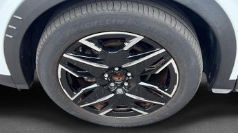 Peugeot 3008 SUV 1.2 Allure SUV 5dr Petrol Hybrid e-DSC6 Euro 6 (s/s) (136 ps)