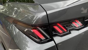 Peugeot 3008 SUV 1.2 Allure SUV 5dr Petrol Hybrid e-DSC6 Euro 6 (s/s) (136 ps)