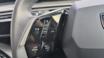 Peugeot 5008 73kWh Allure SUV 5dr Electric Auto (11kW Charger) (210 ps)